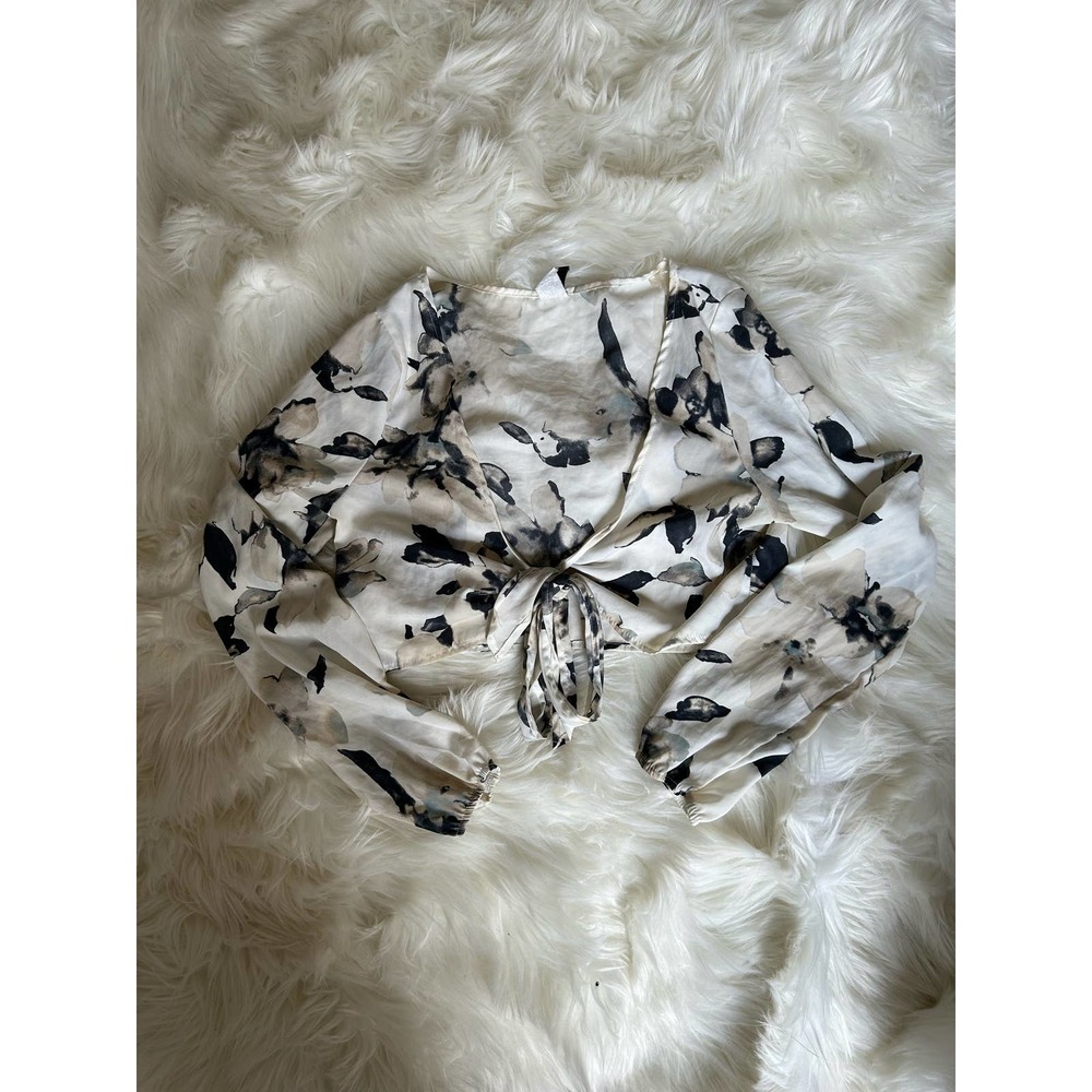 Tie in the Front Top